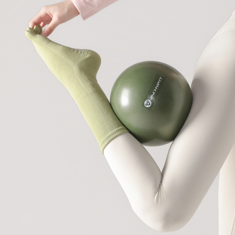 1 Pairs  Woman Yoga Socks Cand - Pilates & Yoga Unleashed International Academy 评论和价格