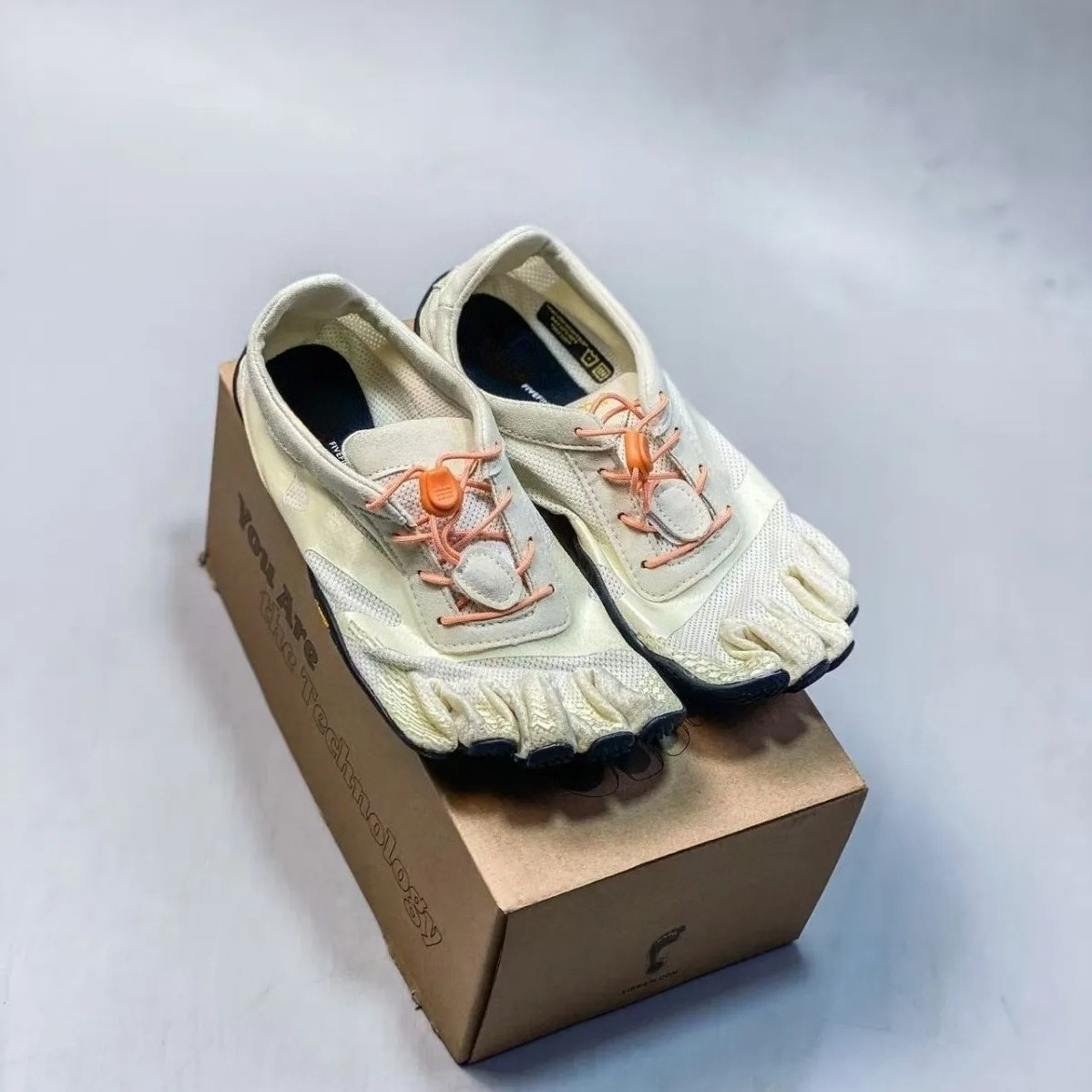Five Fingers Shoes Women's Ind - Pilates Yoga Music 评论和价格